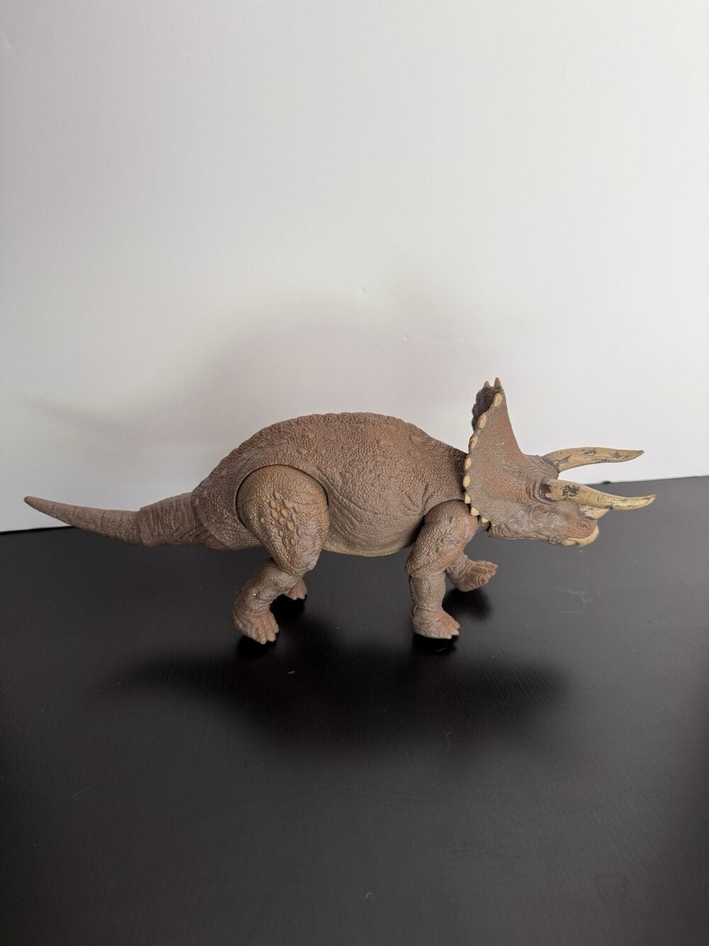 Hammond Collection Triceratops Jurassic World Action Figure